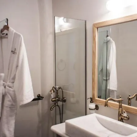 Helios Otel 3*