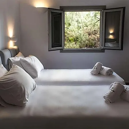 Helios Otel Perissa (Santorini)