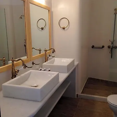 Helios Hotel 3*