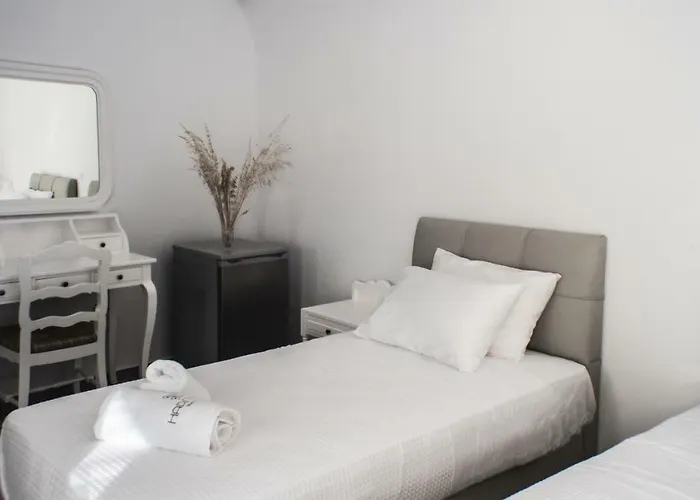 Helios Hotel Períssa