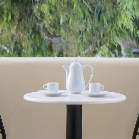 Helios Hotel Perissa (Santorini)